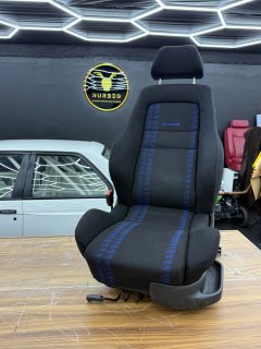 En bilstol som fått ny klädsel hos vår bilsadelmakare på Nurbeg i Helsingborg